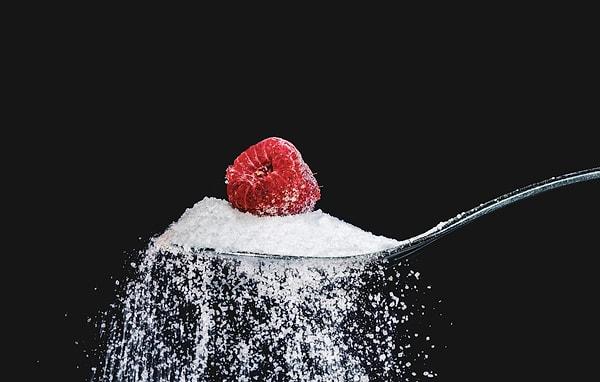 Normal kan şekeri seviyelerini korumaya yardımcı olabilecek ve dolaylı olarak şeker isteklerini azaltmaya yardımcı olabilecek bir krom takviyesi almayı düşünün.