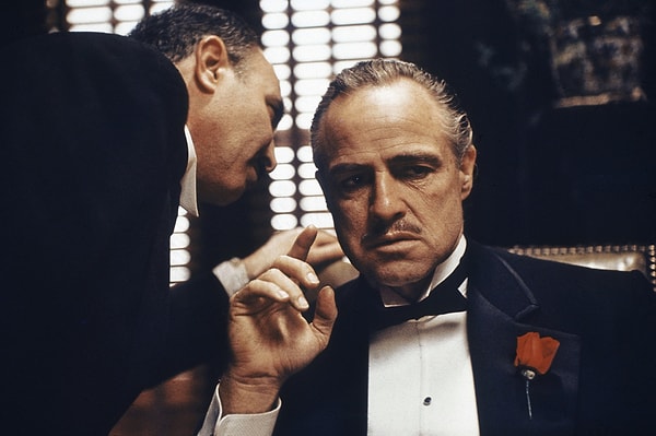 1. Başlayalım! "The Godfather" filminde Marlon Brando'nun canlandırdığı karakter kimdir?