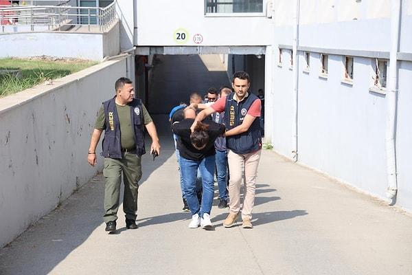 Sibergöz-46 operasyonu kapsamında yürütülen teknik ve fiziki takipte şüphelilerin, Kuzey Kıbrıs Türk Cumhuriyeti ve Karadağ’da kurulan internet sitelerinden yüksek oranla bahis oynattığı tespit edildi.