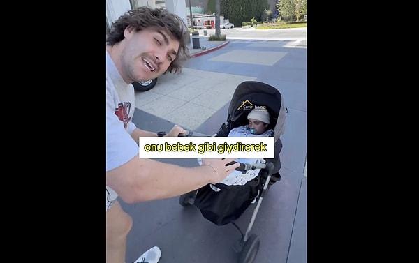 Bir sosyal medya kullanıcısı, arkadaşını bir bebek arabası içinde eğlence parkına sokmayı denedi.