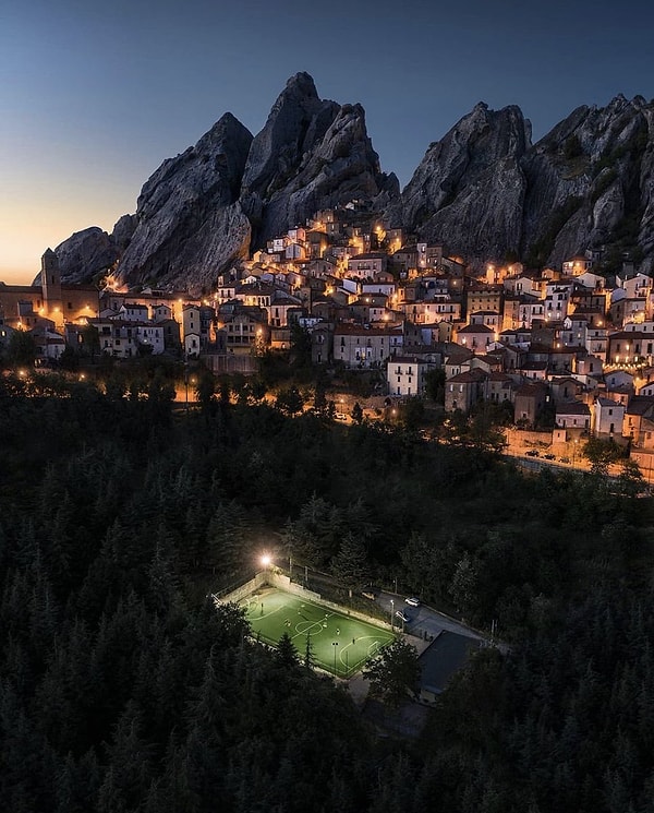 3. Castelmezzano, İtalya