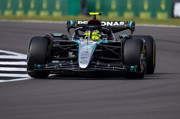 At the Silverstone Circuit, Hamilton delivered a dominant performance from start to finish, leaving his rivals behind.