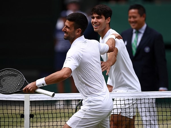 Sezonun üçüncü Grand Slam turnuvası olan Wimbledon'da, tek erkekler finalinde Carlos Alcaraz ve Novak Djokovic karşı karşıya geldi.