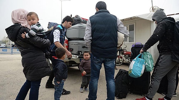 Uluslararası Mülteci Hakları Derneği kararla ilgili yaptığı açıklamada, "Kararın iptaline ilişkin idare mahkemesinde açtığımız davada yürütmenin durdurulmasına karar verildi. Mahkeme, kararında söz konusu işlemin hangi gerekçelerle hukuka aykırı olduğunu ayrıntılı bir şekilde ele aldı" ifadelerine yer verdi.