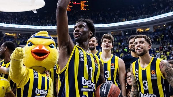 Fenerbahçe taraftarına da mesaj yolladı 👇