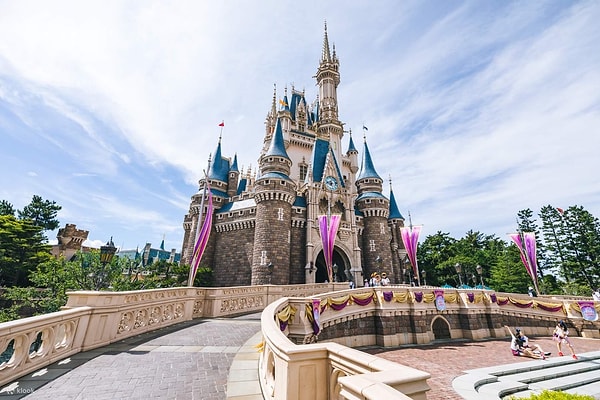 3. Tokyo Disneyland - Tokyo, Japonya