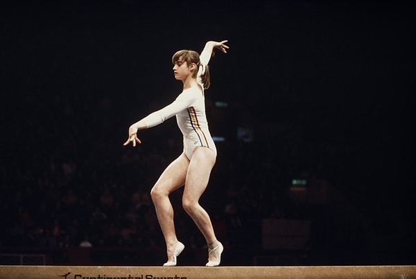 Nadia Comaneci - İlk Mükemmel 10 Puan Alan Jimnastikçi