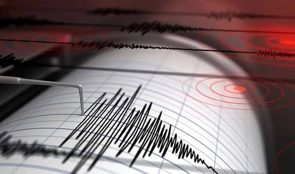 Depremden kısa bir süre sonra AFAD tarafından yapılan açıklamaya göre, depremin merkez üssü Ezine başta olmak üzere çevre illerde de olumsuz bir durum bulunmuyor. Saha tarama çalışmalarının ise büyük bir özenle devam ettiği de açıklamada yer almıştı.