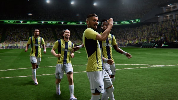 EA geçtiğimiz günlerde yaptığı duyuru ile ülkemizin önde gelen takımlarından Galatasaray ve Fenerbahçe ile EA SPORTS FC 25 için işbirliğine gittiklerini duyurmuştu.