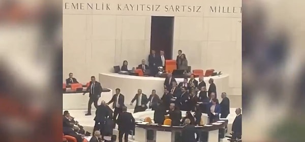 TBMM’de bugün yapılan genel kurul görüşmelerinde gerginlik yaşandı.