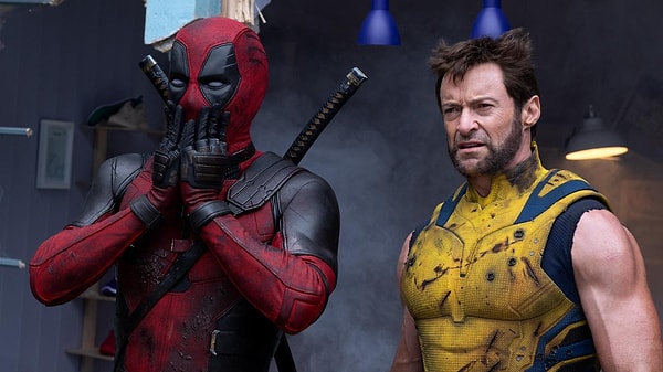 Başardı başarmasına ama bu durum bazı sinemaseverler için hiç de iyi sonla bitmedi. Sosyal medyaya yayılan bir videoda 'Deadpool & Wolverine' gösterimi sırasında bir kadın, sevgilisini dövdü.