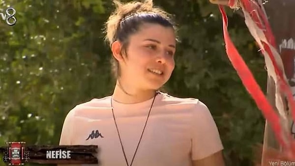 Survivor şampiyonlarından Nefise Karatay, All Star boyunca Yunan yarışmacı Fanis'le ilgilendiğini sık sık dile getirmişti.