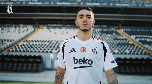 Beşiktaş, Emirhan Topçu'nun haberini bir video paylaşımıyla duyurdu.