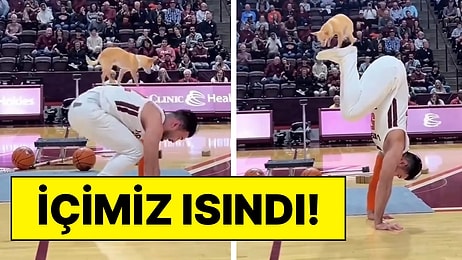 Jimnastik Gösterisi İçin Isınan Sporcunun Takım Arkadaşı Tebessüm Ettirdi