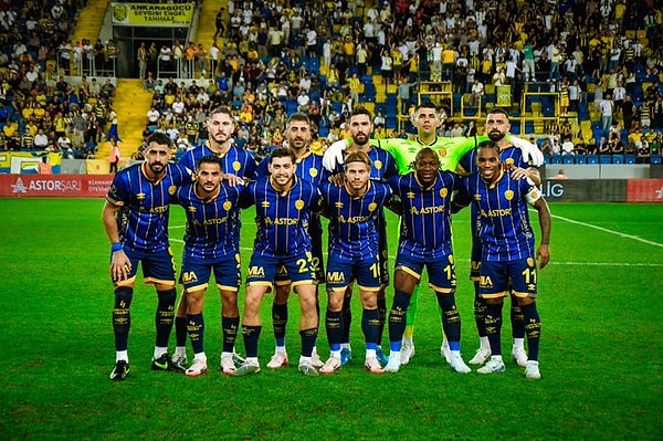 Ankaragücü'nün Şanlıurfaspor karşısındaki 21 kişilik maç kadrosuna "kayıp" futbolcu Cephas da eklendi. 29 forma numarasıyla adı TFF'nin sistemine girilen ve kadro bilgilendirmesinde paylaşılan oyuncu stada gelmedi.