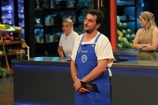 MasterChef'in son bölümünde ikinci kaptanlık oyunu oynandı ve en iyi katmeri yapan Nevzat, Mavi takım kaptanı olarak haftaya güzel bir giriş yaptı.