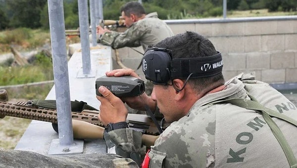 Avrupa'nın En İyi Keskin Nişancı Takımı Yarışması'nda ülkelerini temsil eden Türk Özel Kuvvetleri personeli birinci, Kara Kuvvetleri personeli ise ikinci oldu.