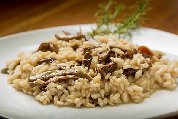 10. Tavuk But ve Mantarlı Risotto