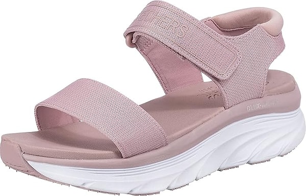 10. Skechers D'Lux Walker - New Block Kadın Siyah Sandalet