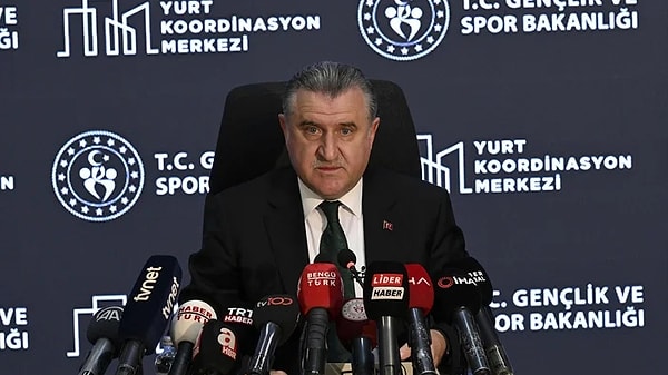 Gençlik ve Spor Bakanı Osman Aşkın Bak bu sabah sosyal medya hesabından beklenen duyuruyu yaptı. Bak, "Sevgili gençler; GSB Yurtları için başvuru süreci an itibarıyla başladı" diyerek sosyal medyadan paylaşım yaptı.