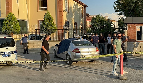 Tüm Türkiye sokak ortasında darbedilen hamile kadını konuşurken, bir kanlı haber de Konya'dan geldi.