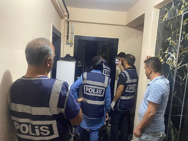 Eskişehir Cumhuriyet Başsavcılığı ve Emniyet Genel Müdürlüğü Narkotik Suçlarla Mücadele Başkanlığı koordinesinde düzenlenen operasyonlar, Eskişehir, Adana, Ankara, Antalya, Aydın, Manisa, Çanakkale, Hatay, Şanlıurfa, Osmaniye ve Diyarbakır’da düzenlendi.