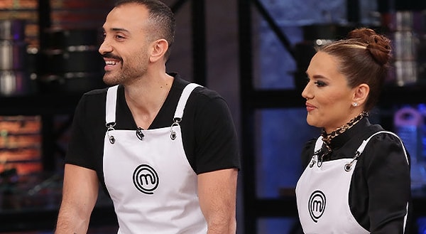 Daha önce kendisi de MasterChef'e katılan Demet Akalın, programın en sadık izleyicilerinden biri.