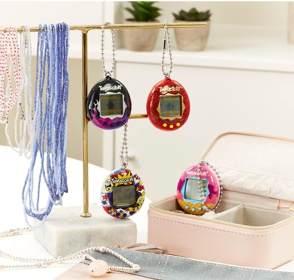 12. Tamagotchi Orijinal Sanal Bebek - Lightning