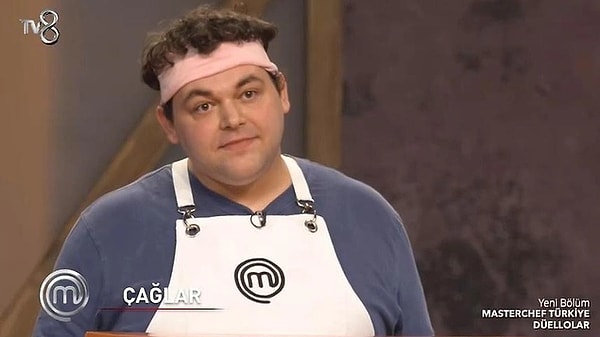 13. MasterChef Türkiye'de son günlerdeki eleme potası epey garip ilerliyor. Her hafta muhakkak potaya giren Çağlar, son olarak Onur tarafından potaya atılırken, bu hafta hiçbir yemeği geçmeyen Onur'a ağzının payını verdi.