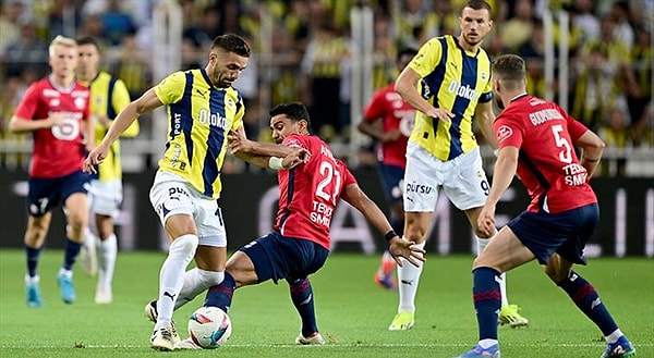 Fenerbahçe, iki maç sonunda Lille'e elenerek Avrupa Ligi'nde yeni statüyle oluşan liglere direkt katılmaya hak kazandı.