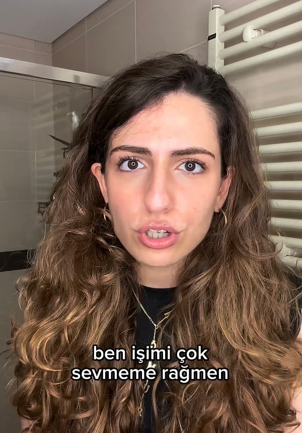 “Biz daha ne kadar işe gideceğiz?” cümlesiyle konuya giren Akşahin, “Öğrenciliğinizin kıymetini bilin.” nasihatlarının doğru çıktığını anlattı.