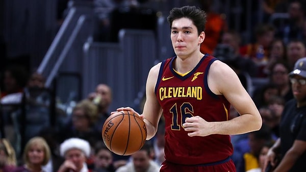 Kariyerine Anadolu Efes'te başlayan Cedi, 2015'te Cleveland Cavaliers tarafından draf edilmişti.