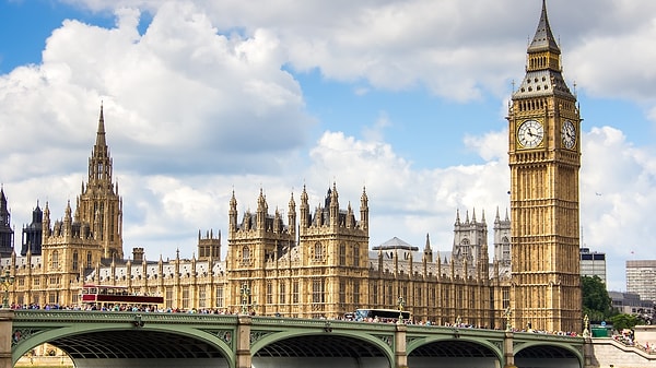 5. Big Ben Saat Kulesi hangi ülkededir?