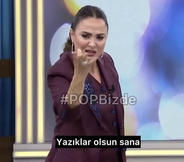 "Haber kaynağı ne?' diye soranlar, bir de bunu sosyal medyada paylaşıyorlar. Ne diyeyim ya... Onlar söyleyebiliyorsa, becerebiliyorsa şarkı söylemeye çalışsın. Tamam mı kardeşim? Sen önce bir şarkı söylemeye çalış" diyen Didem Arslan Yılmaz'ın tavrı dikkatlerden kaçacak gibi değildi.