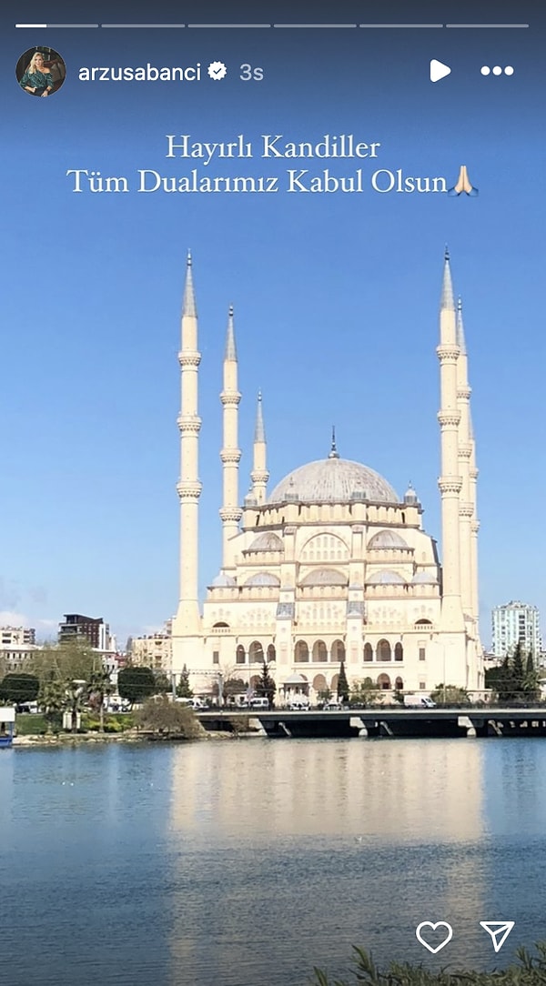 Arzu Sabancı, takipçilerinin kandilini kutladı.