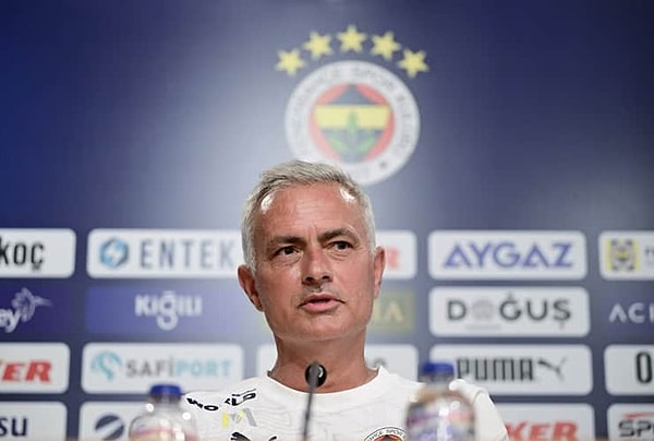 Galatasaray'ın kart görmediğini iddia eden Portekizli teknik direktörün Kasımpaşa maçı öncesinde gündemi yine bu konuydu.