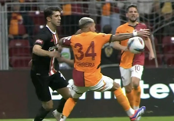 Aydın'ın Barış Alper ve Torreira'ya bazı pozisyonlarda düdük çalmaması hatta sarı kart göstermemesi eleştirilere neden oldu.