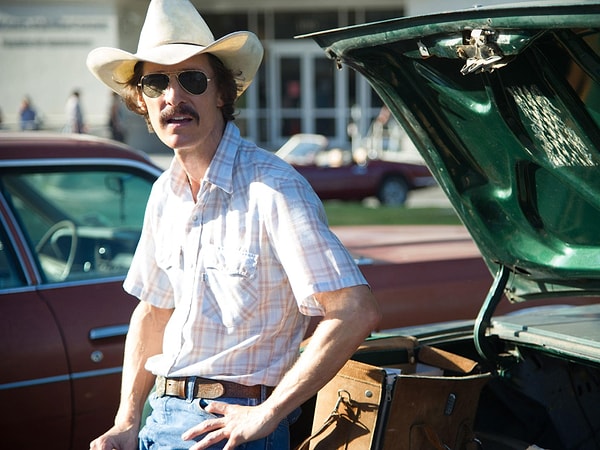 3. Matthew McConaughey, Dallas Buyers Club (2013) filmindeki AIDS hastalıklı rolü için tam tamına 22 kilo vermiştir ve bu rol ona ödül kazandırmıştır.