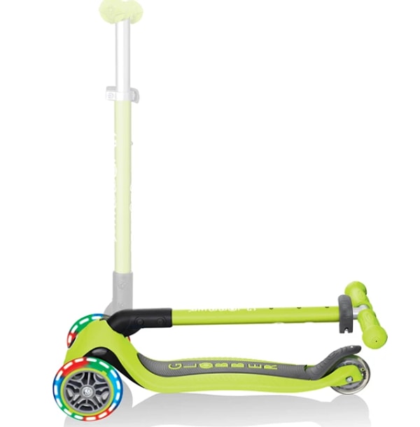 2. Globber Primo Katlanabilir Işıklı 3 Tekerlekli Scooter - Yeşil