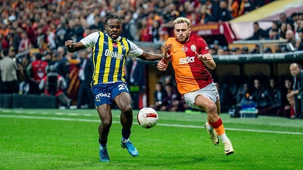 ChatGPT’ye göre Fenerbahçe yüzde 40 ihtimalle favori. Galatasaray’ın kazanma yüzdesi ise 35. Yapay zekanın tahminene göre karşılaşmanın beraberlikle bitme ihtimali ise yüzde 25.