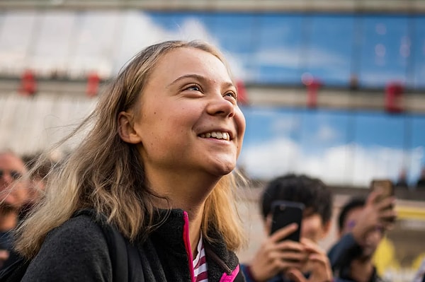 "Bir soykırım sırasında sessiz kalmak, sessizlik, ortak olmaktır." diyen Thunberg, şunları söyledi: