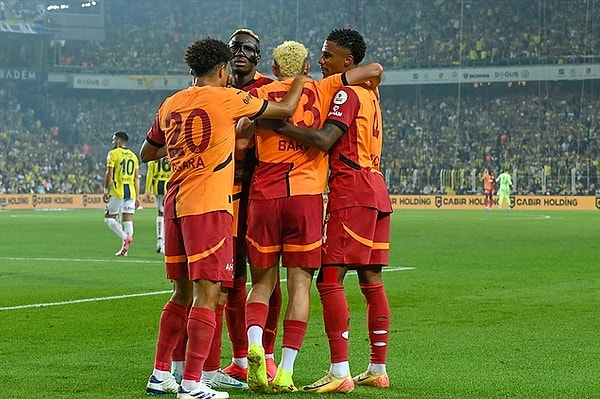 Galatasaray’ın 3-1’lik Kadıköy zaferi sonrasında Fenerbahçe’ye sosyal medyadan da gönderme geldi.