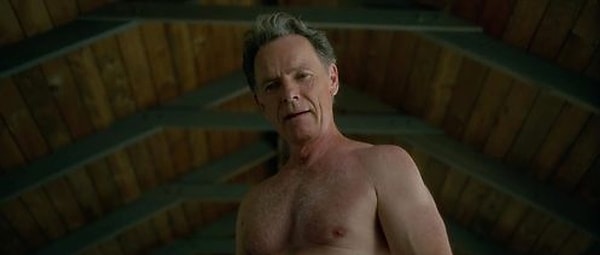 5. Bruce Greenwood is 15 years older than his on-screen wife, Carla Gugino.