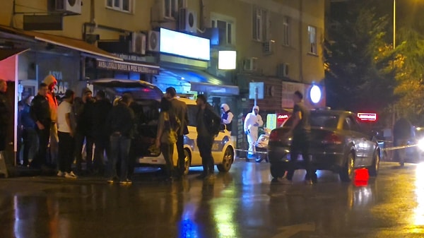 Olay, saat 22.55 sıralarında Ümraniye Ihlamurkuyu Mahallesi Petrol Yolu Caddesi üzerinde yaşandı. Ümraniye ilçe Emniyet Müdürlüğü Dudullu Polis Merkezi Amirliği tarafından "motosiklet hırsızlığı" suçundan yakalanan ve sonrasında firar eden şüphelinin yakalanmasına yönelik operasyon düzenlendi.