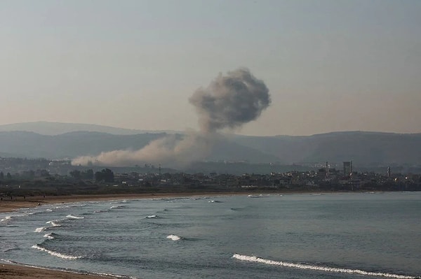 Orta Doğu’yu adeta ateşe vermeye çalışan İsrail’in Lübnan’a saldırıları devam ediyor.