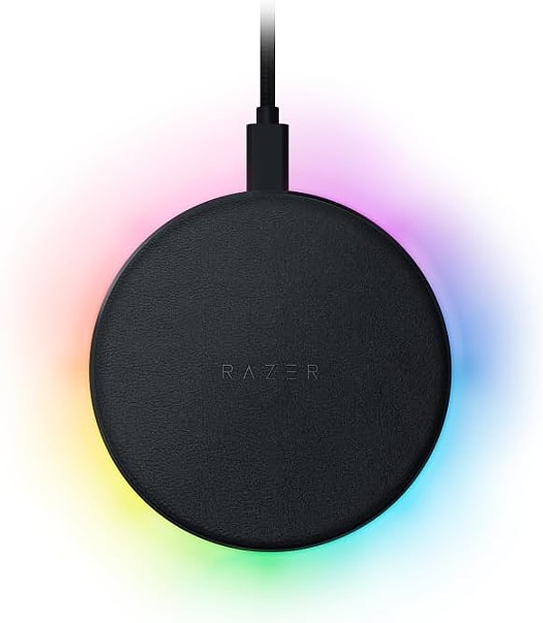 10. Razer Charging Pad Chroma - Kablosuz Hızlı Şarj Cihazı