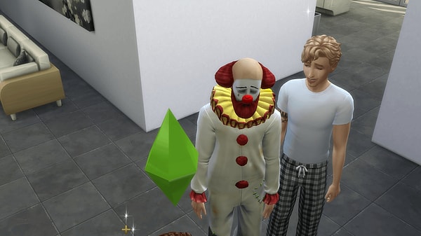 Oyun dünyasının rakipsiz serilerinden olan The Sims'i bu kadar sevmemizin sebepleri arasında kesinlikle oyunun kendine has mizahını da saymadan geçemeyiz.