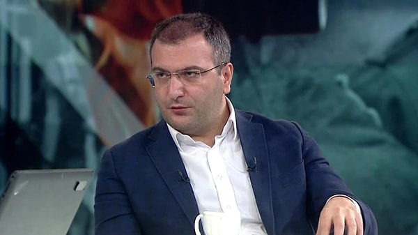 Gazeteci Cem Küçük, Türkiye Gazetesi’ndeki köşe yazısında Metropoll’ün yaptığı son anket çalışmasını değerlendirdi.