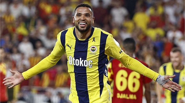 Fenerbahçe'nin sezon başında Sevilla'dan transfer ettiği ve şu ana kadar beklentileri karşılayamayan Youssef En-Nesyri'nin piyasa değerinin ufak bir artışla 22 milyon Euro'ya çıkması da dikkat çekti.