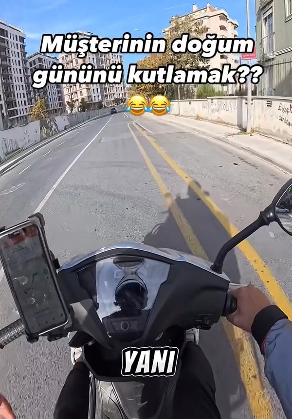 Ardından ise destek hattına bağlanıp, kuryeye iletmeleri için bir istekte bulunmuştu.